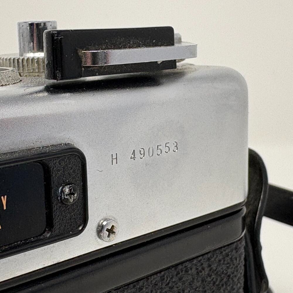 Yashica Electro 35 GSN 35mm Rangefinder w/45mm f1.7 Lens w/ Strap PARTS /REPAIR - Picture 11 of 12